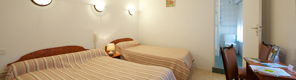 Logis Chez Germaine Hotel Geus-d'Oloron Bagian luar foto