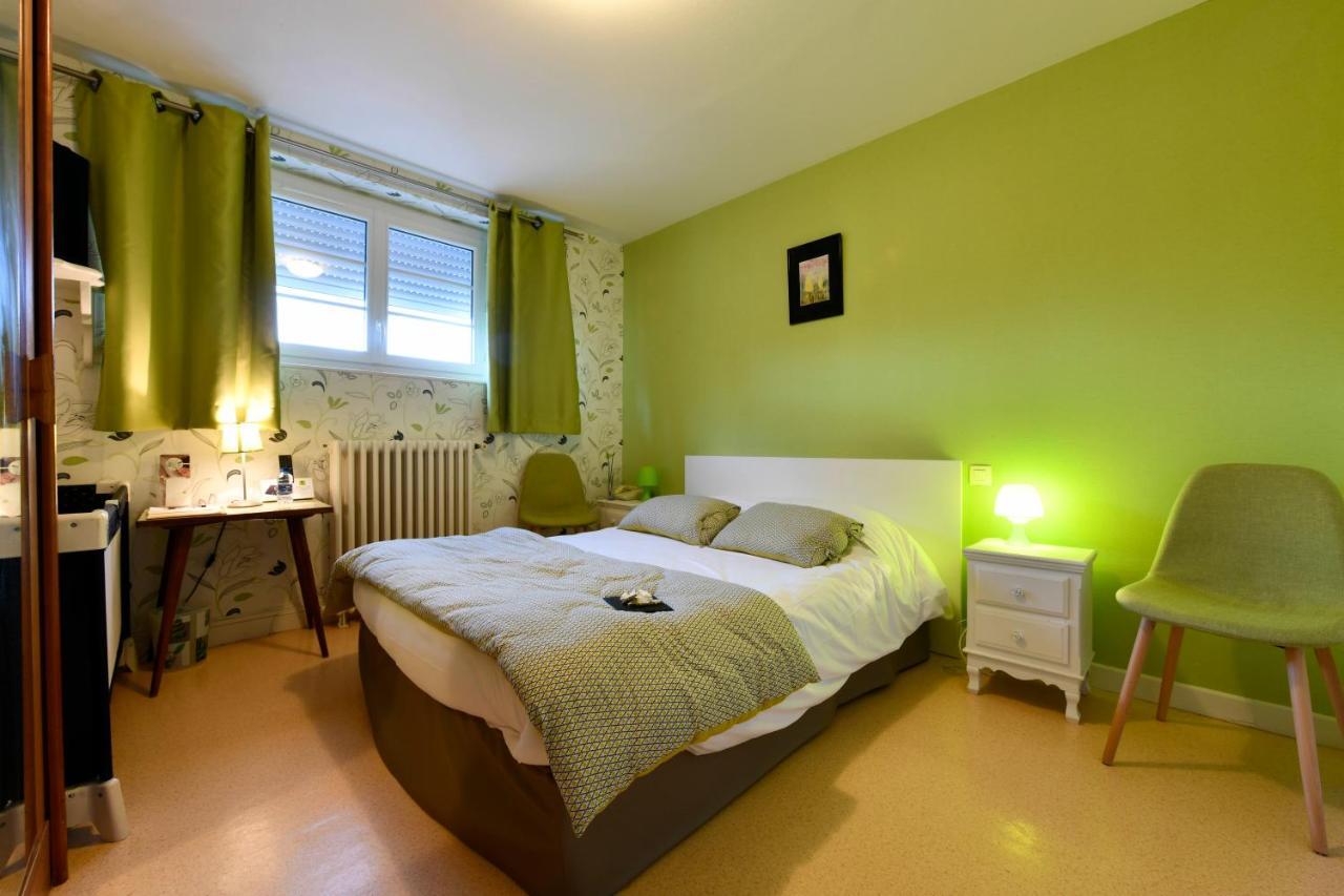 Logis Chez Germaine Hotel Geus-d'Oloron Bagian luar foto