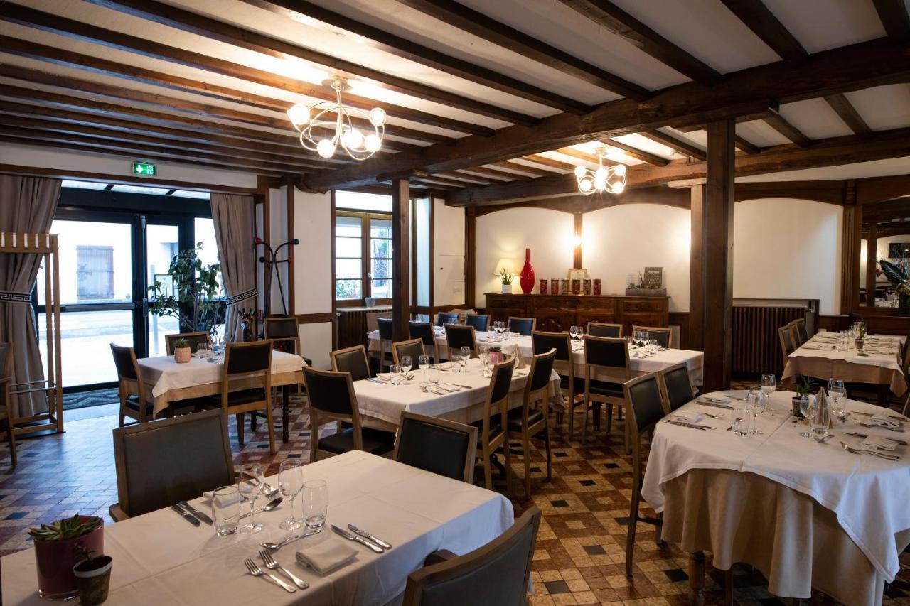 Logis Chez Germaine Hotel Geus-d'Oloron Bagian luar foto